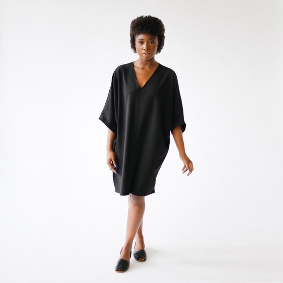 Hackwith Design House V Neck Dress - Picture 1 of 5